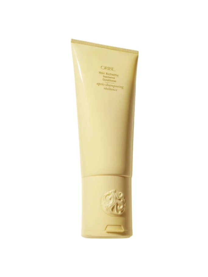 Oribe Hair Alchemy Resilience Acondicionador es esencial para fortalecer y nutrir el pelo desde el interior, cuidando la hebra y que esté protegida .