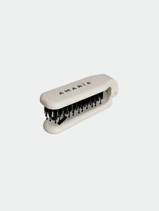 Hair brush- cepillo de viaje